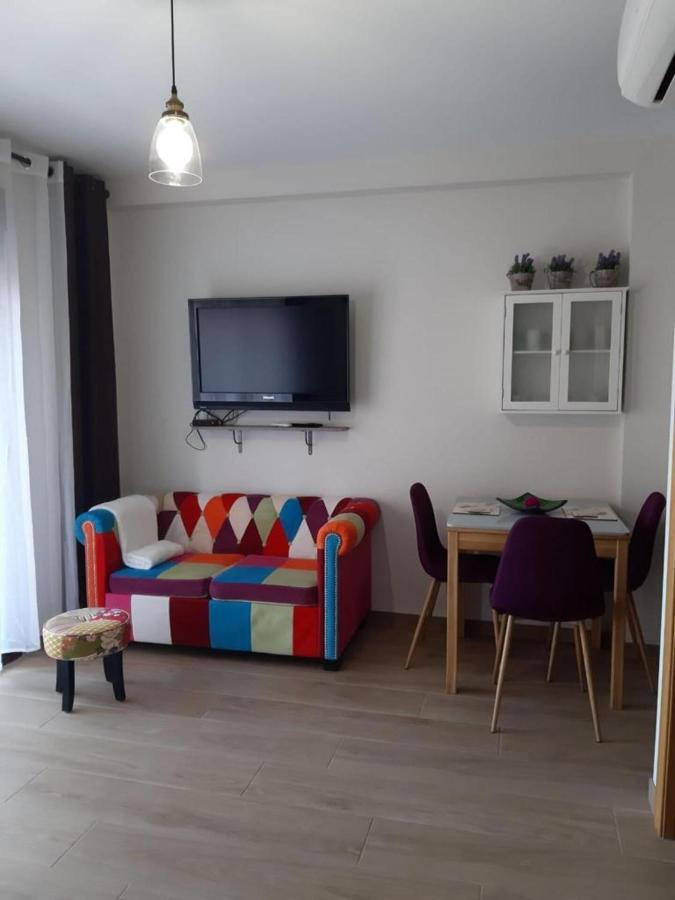 Captivating 2-bed In Aguadulce Appartement